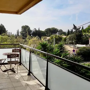 https://appartement-lumineux-t3-la-closerais.fr-provencehotel.com